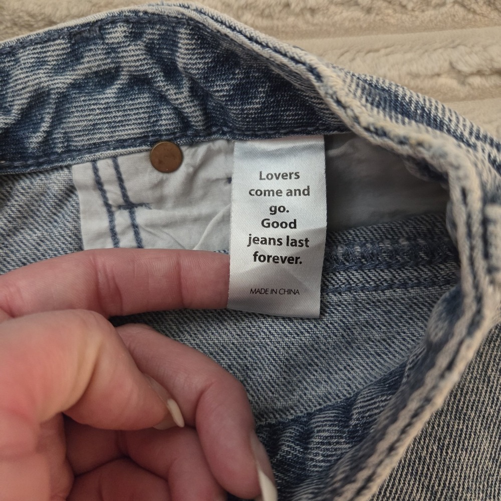 PacSun High Rise Distressed Denim Shorts Size 27 Light Wash Frayed Cutoff - Picture 9 of 10